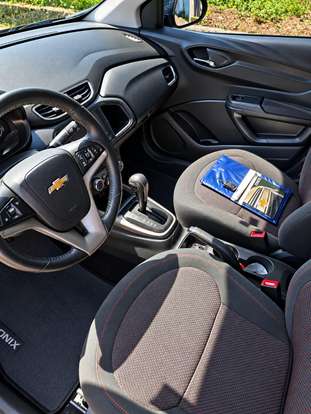 CHEVROLET-ONIX-2015