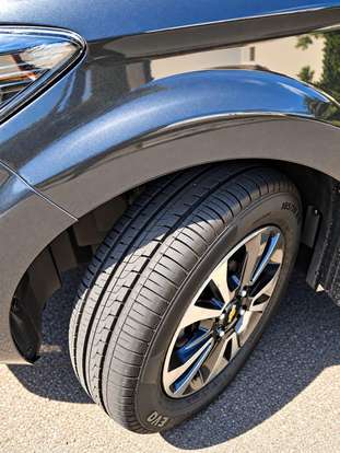 CHEVROLET-ONIX-2015