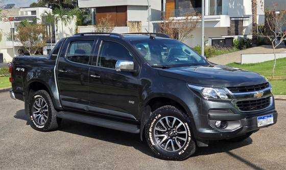 CHEVROLET S10 2.8 HIGH COUNTRY 4X4 CD 16V TURBO DIESEL 4P AUTOMÁTICO