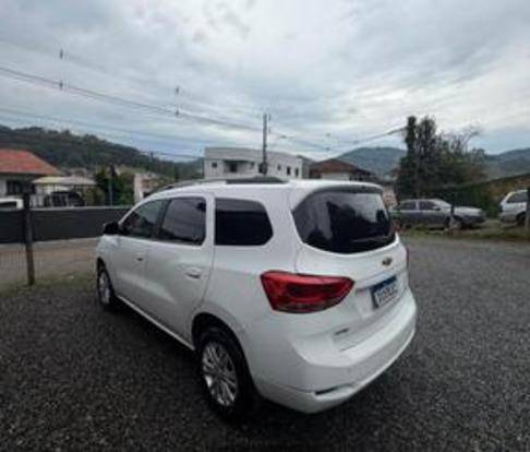 CHEVROLET SPIN 1.8 LT 8V FLEX 4P MANUAL