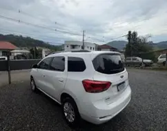 CHEVROLET SPIN 1.8 LT 8V FLEX 4P MANUAL CHEVROLET SPIN 1.8 LT 8V FLEX 4P MANUAL