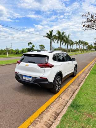 CHEVROLET-TRACKER-2023