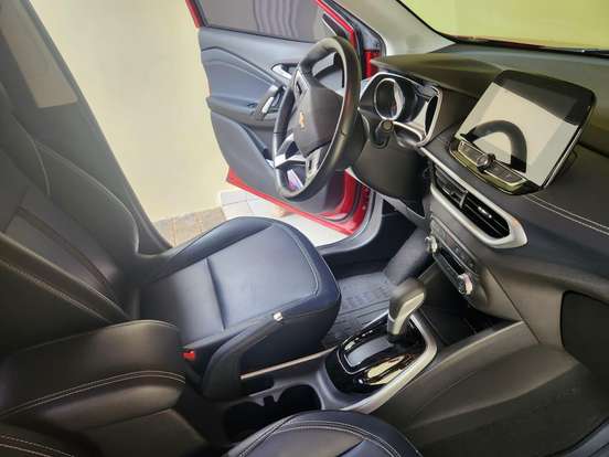 CHEVROLET-TRACKER-2023
