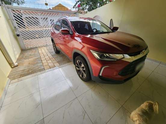 CHEVROLET-TRACKER-2023