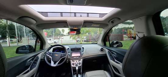 CHEVROLET-TRACKER-2015