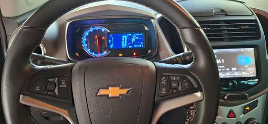CHEVROLET-TRACKER-2015
