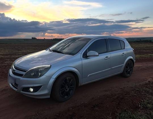 CHEVROLET VECTRA 2.0 MPFI GT HATCH 8V FLEX 4P MANUAL