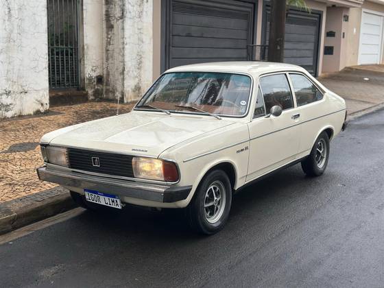 DODGE POLARA 1.8 GL 8V GASOLINA 2P MANUAL