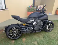 DUCATI DIAVEL V4 DUCATI DIAVEL V4