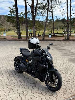 DUCATI-DIAVEL V4-2026