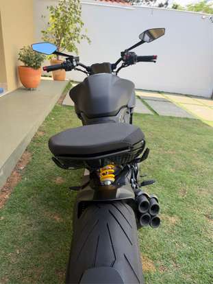 DUCATI-DIAVEL V4-2026