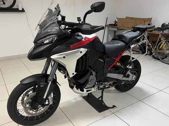 DUCATI MULTISTRADA 1200 V4 RALLY ADVENTURE 