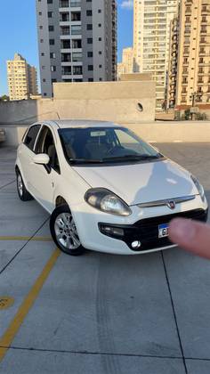 FIAT PUNTO 1.6 ESSENCE 16V FLEX 4P MANUAL