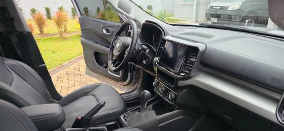 FIAT TORO 2.0 16V TURBO DIESEL VOLCANO 4WD AT9