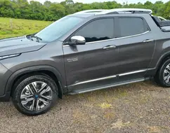 FIAT TORO 2.2 TURBO DIESEL RANCH 4WD AT9 FIAT TORO 2.2 TURBO DIESEL RANCH 4WD AT9