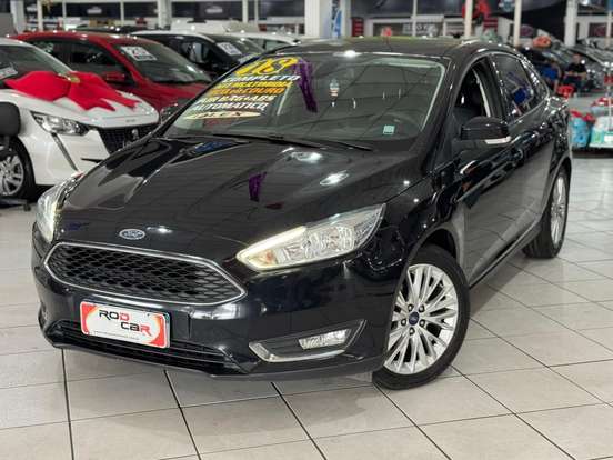 FORD-FOCUS-2017