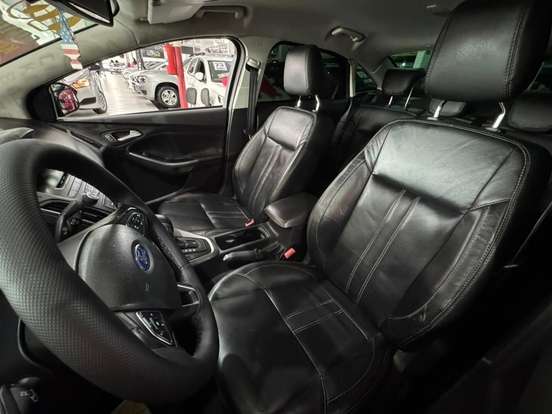 FORD-FOCUS-2.0 SE FASTBACK 16V FLEX 4P POWERSHIFT FORD-FOCUS-2017