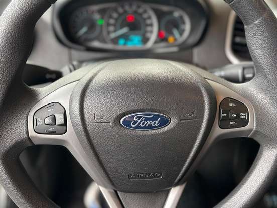 FORD-KA-1.5 TI-VCT FLEX SE SEDAN AUTOMÁTICO FORD-KA-2019