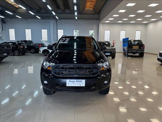 FORD RANGER 2.2 BLACK 4X2 CD 16V DIESEL 4P AUTOMÁTICO