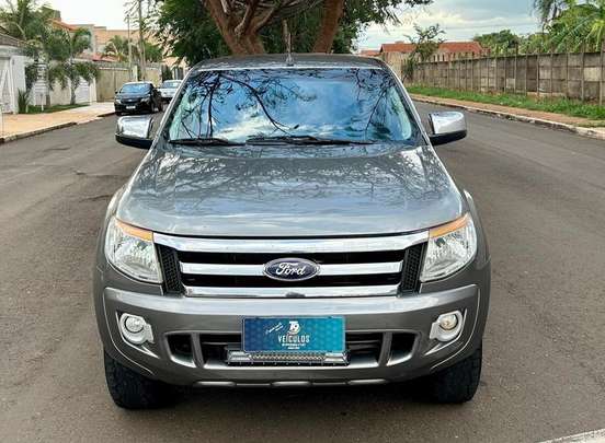 FORD-RANGER-2013