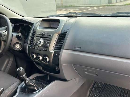FORD-RANGER-2.5 XLT 4X2 CD 16V FLEX 4P MANUAL FORD-RANGER-2013