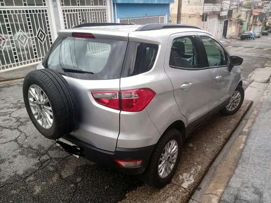FORD-ECOSPORT-2016