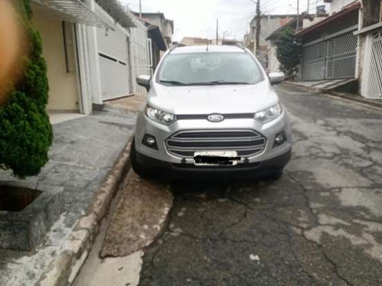 FORD-ECOSPORT-2016