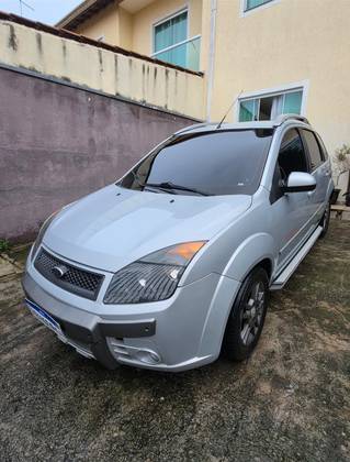 FORD FIESTA 1.0 MPI TRAIL HATCH 8V FLEX 4P MANUAL