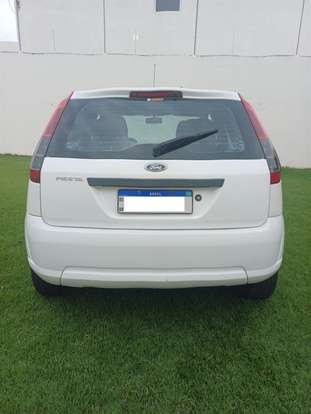 FORD-FIESTA-2012