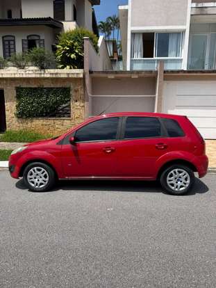 FORD-FIESTA-2013