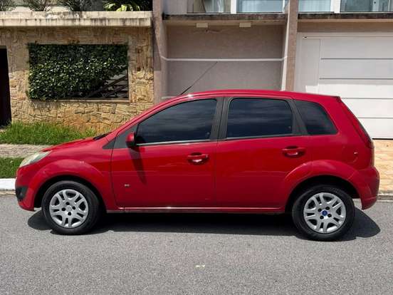 FORD-FIESTA-1.0 ROCAM SE PLUS 8V FLEX 4P MANUAL FORD-FIESTA-2013