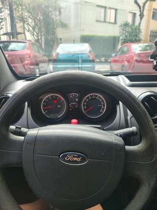 FORD-FIESTA-2013