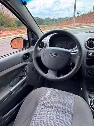 FORD-FIESTA-2006