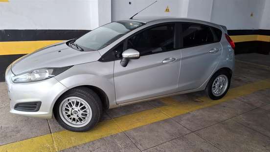 FORD-FIESTA-2016