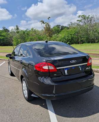FORD-FIESTA-2012