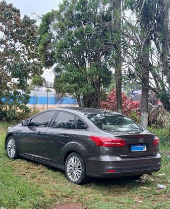 FORD FOCUS 2.0 SE 16V FLEX 4P POWERSHIFT