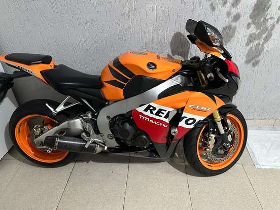 HONDA-CBR 1000RR REPSOL-2011