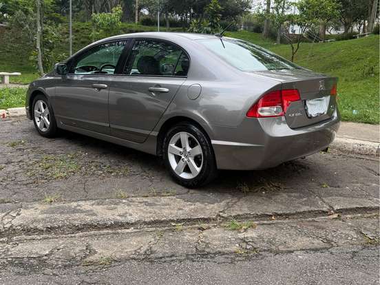 HONDA-CIVIC-1.8 LXS 16V FLEX 4P MANUAL HONDA-CIVIC-2009