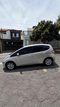 HONDA-FIT-2014