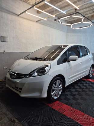 HONDA-FIT-2014