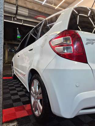 HONDA-FIT-2014