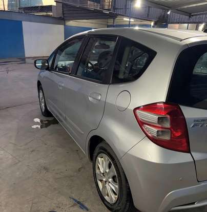 HONDA-FIT-2012