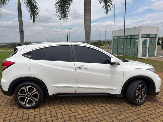 HONDA-HR-V-2015