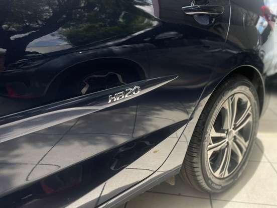 HYUNDAI-HB20S-2023