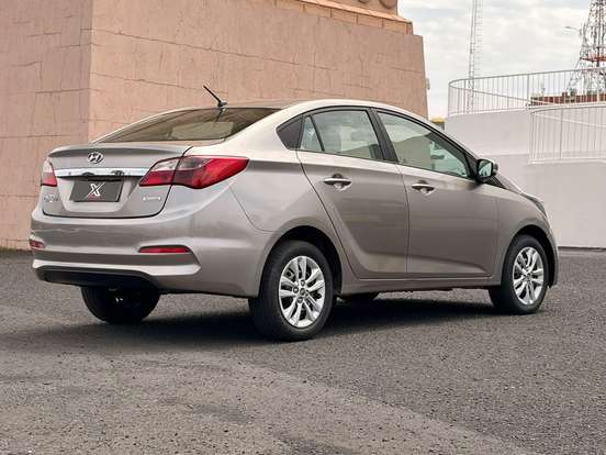 HYUNDAI-HB20S-2016