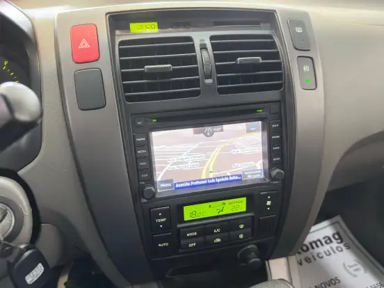 HYUNDAI-TUCSON-2.0 MPFI GLS 16V 143CV 2WD FLEX 4P AUTOMÁTICO HYUNDAI-TUCSON-2015