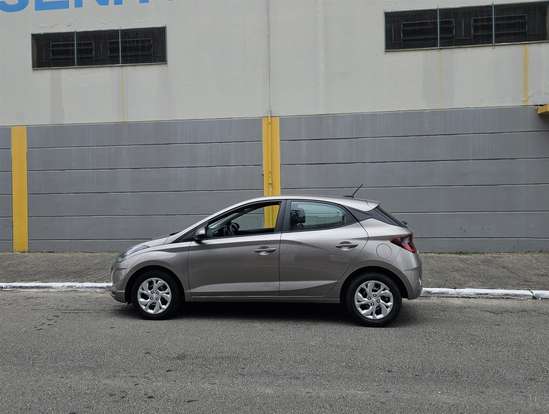 HYUNDAI-HB20-2022