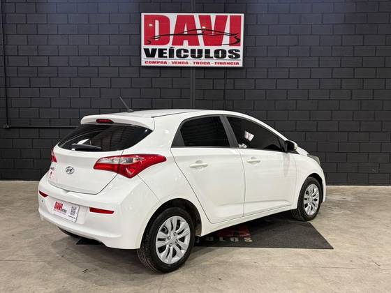 HYUNDAI HB20 1.0 COMFORT 12V FLEX 4P MANUAL