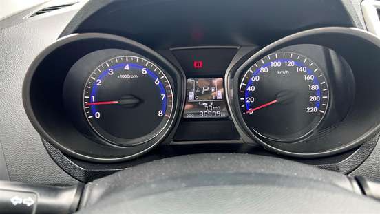 HYUNDAI-HB20-1.6 PREMIUM 16V FLEX 4P AUTOMÁTICO HYUNDAI-HB20-2015