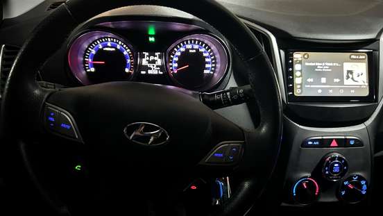 HYUNDAI-HB20-2015
